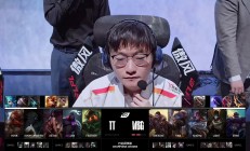 开云官网-包含FNC绝杀100T，Doinb关键团战开团秒人宿敌对决2025世界赛，强势挺进下一轮的词条