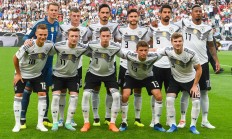 开云体育-荷兰队迎战德国，备战状态引发关注