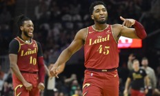 开云体育登录-NBA常规赛：骑士加时逆转篮网夺冠