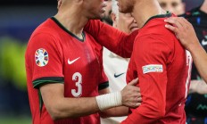 开云体育在线-法国队力克波兰队，奥恰洛夫扛起全队