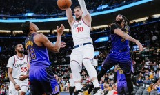 开云体育官方网站-快船大胜篮网，继续领跑西部