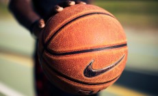 开云体育在线-波尔风暴席卷东瀛，法国队完胜日本队，传奇老将状态火热