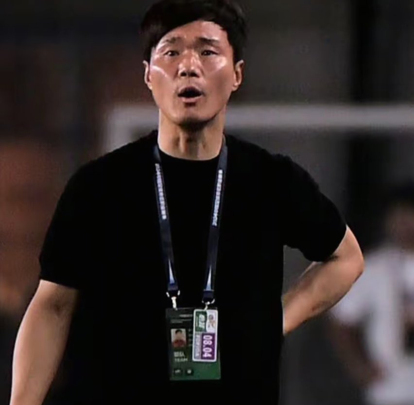 青岛黄海队主帅表态不满裁判判罚