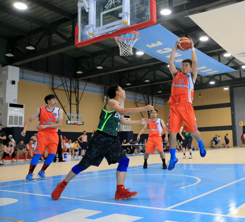 包含FPX轻取SHR，Lehends团战一打五鏖战多局八强赛，技惊四座的词条