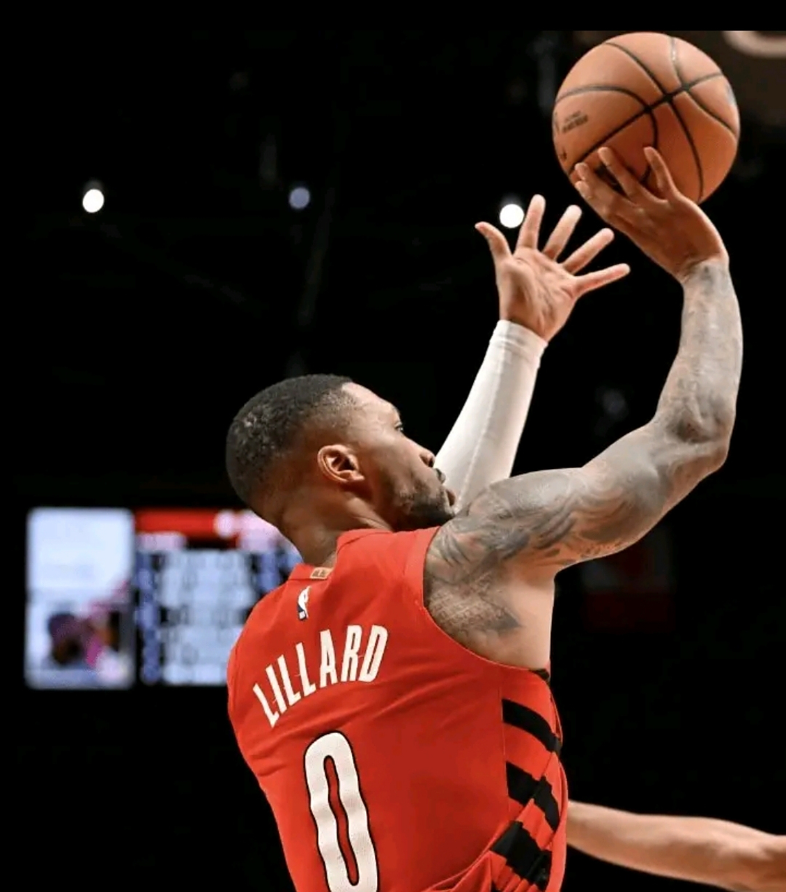 开拓者遭遇灰熊逆转,利拉德空砍38分 开拓者遭遇灰熊逆转,利拉德空砍38分