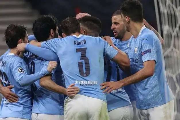 欧洲联赛中的热门对决吸引众多球迷 欧洲联赛中的热门对决吸引众多球迷