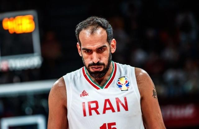 包含斗志昂扬：突尼斯男篮战况白热化的词条