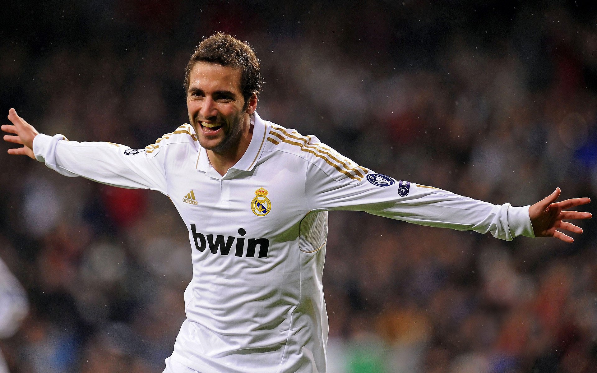 铁幕与烈焰，当广厦的封锁哲学遇见国家德比的千年战场