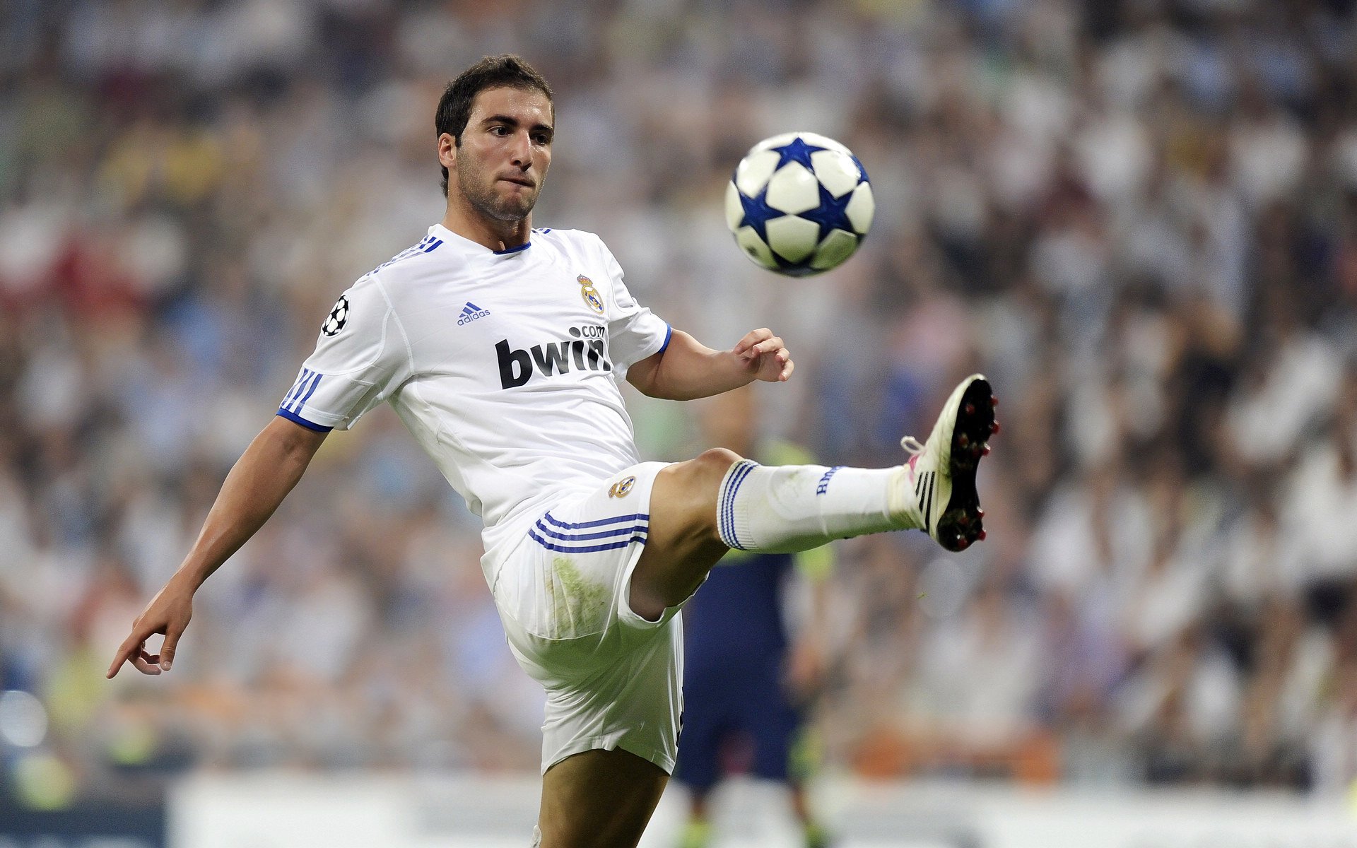 贝恩独舞天河，开拓者窒息式进攻创历史—连续得分狂潮彻底压制十冠王