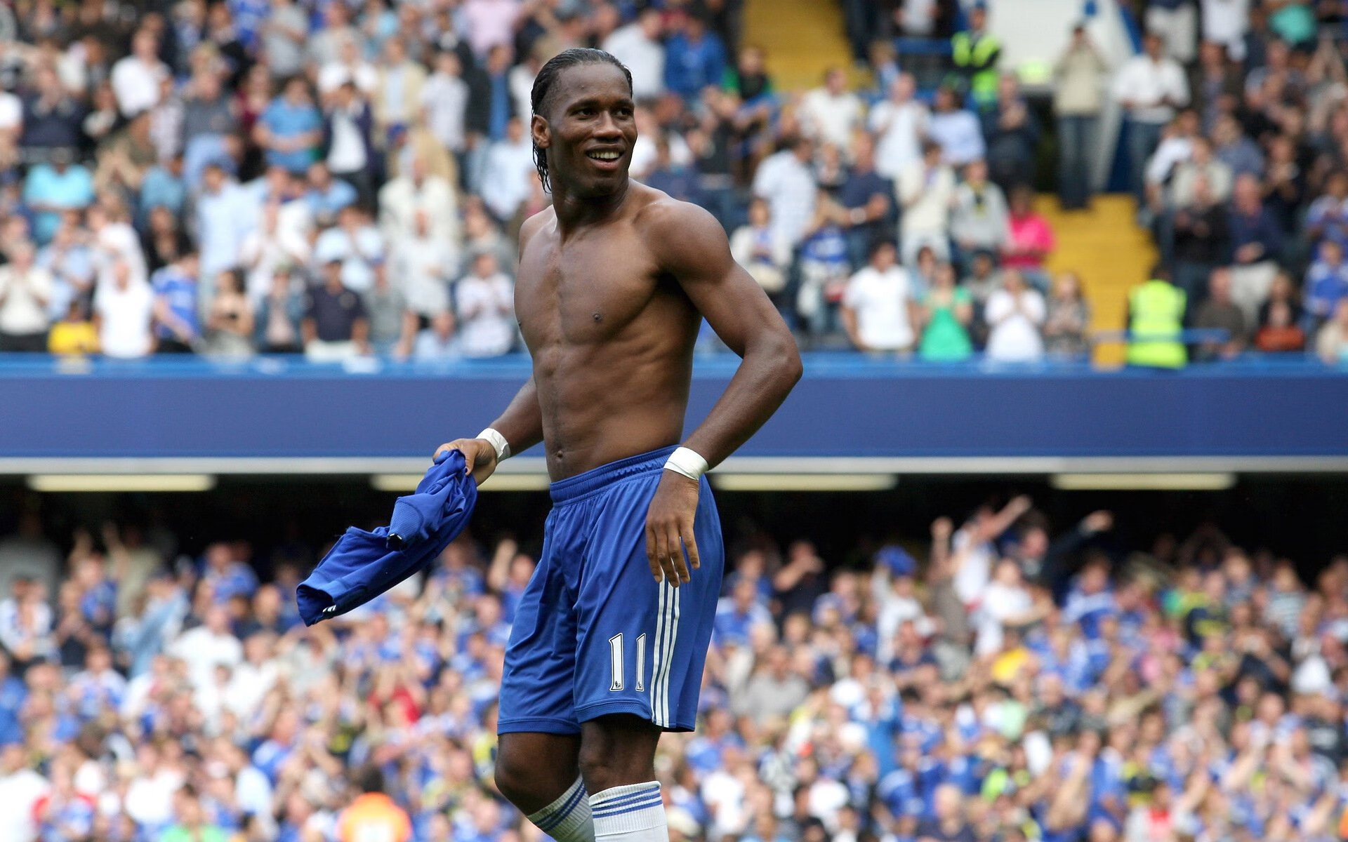 天体足球，欧冠焦点战中的太阳节奏与魔术