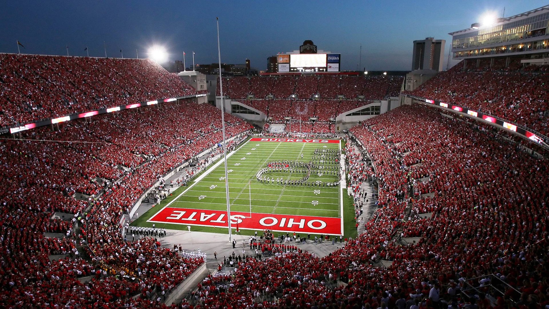 小作坊掀翻豪门！佩雷兹制胜球击碎迈凯伦精密计算