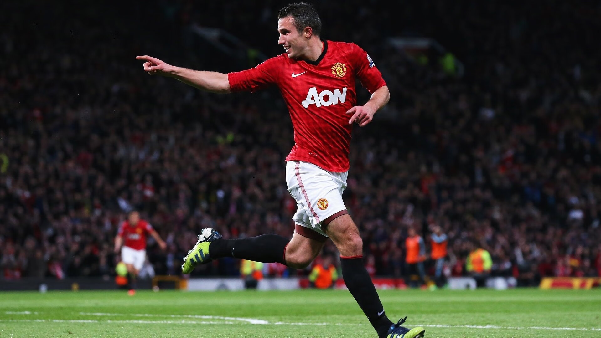 平行时空,韩国险胜巴萨,哈兰德隔空刷新纪录